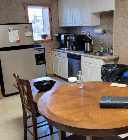 203kitchen2.jpg