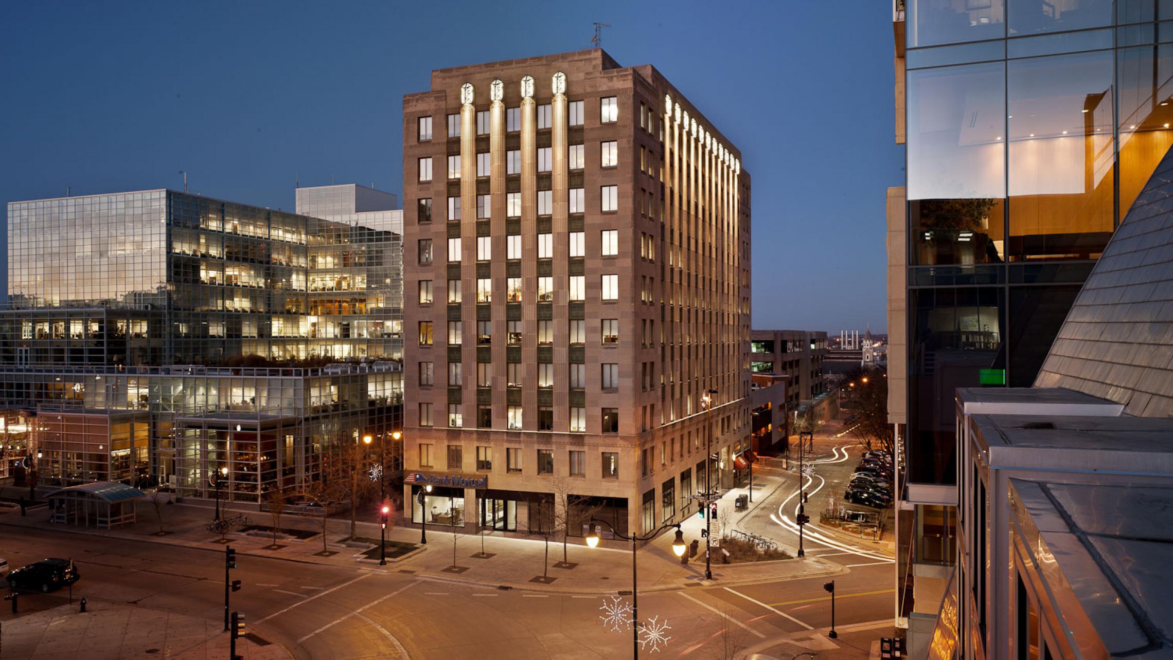 ULI-US-Bank-Plaza-Tenney-Plaza-From-Block-89-Dusk.jpg