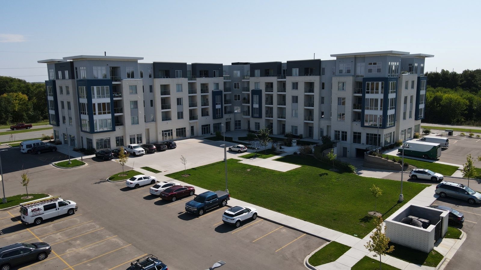 6518 Milwaukee_2.jpg