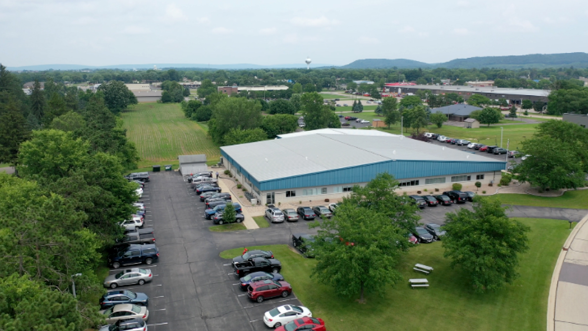 Exterior 8.jpg