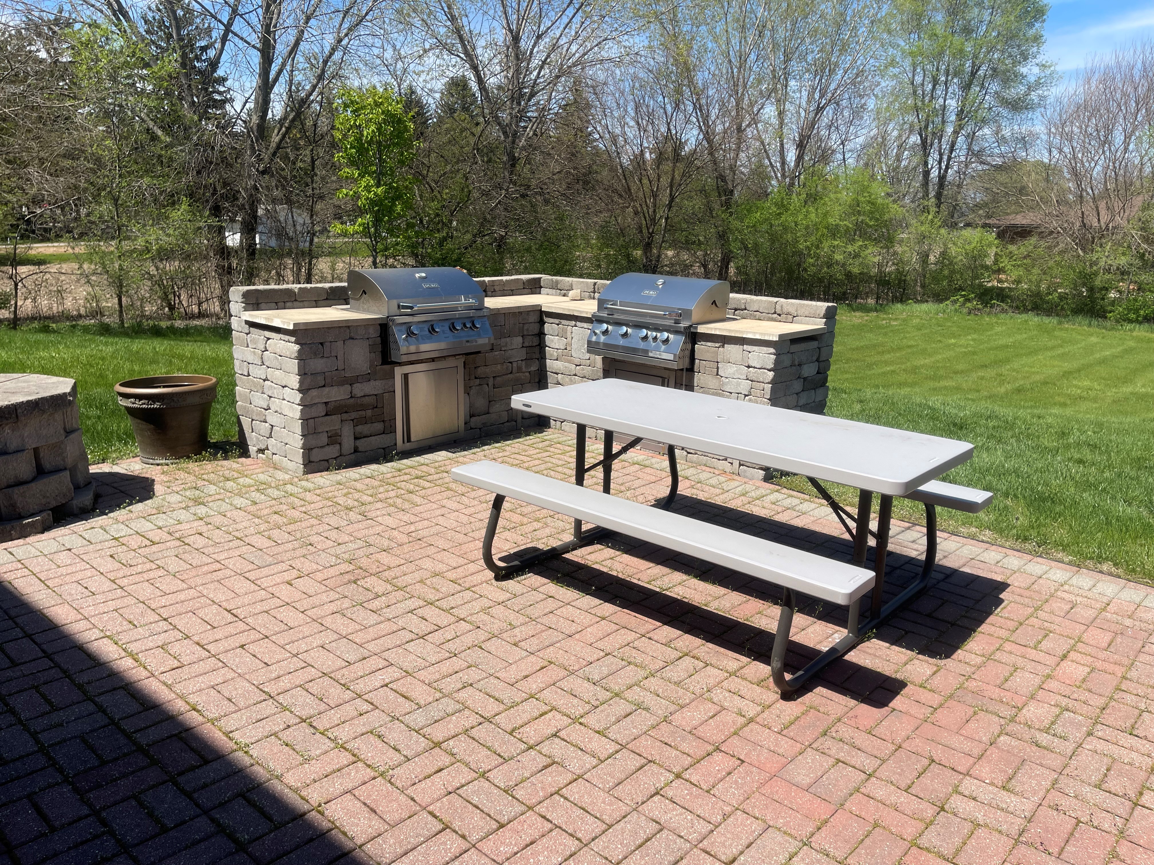 Patio Grill Area.jpg