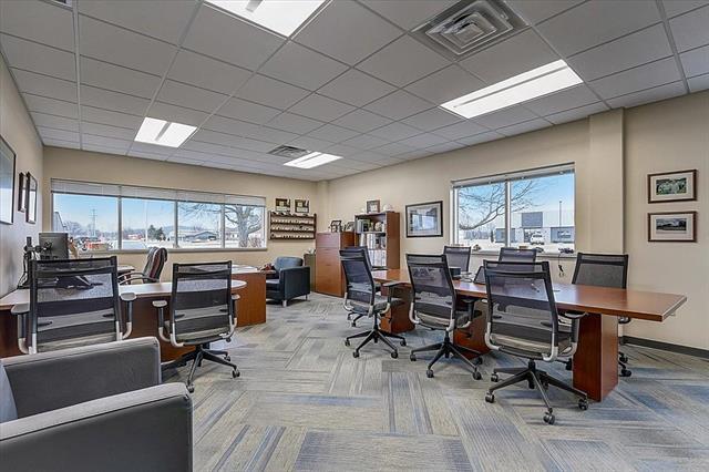 Ramaker Executive Office 2.jpg