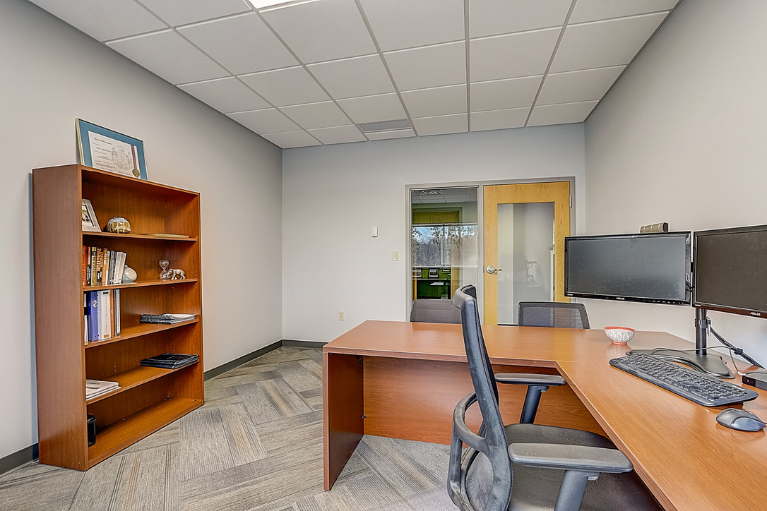 Ramaker typcial private office 2.jpg