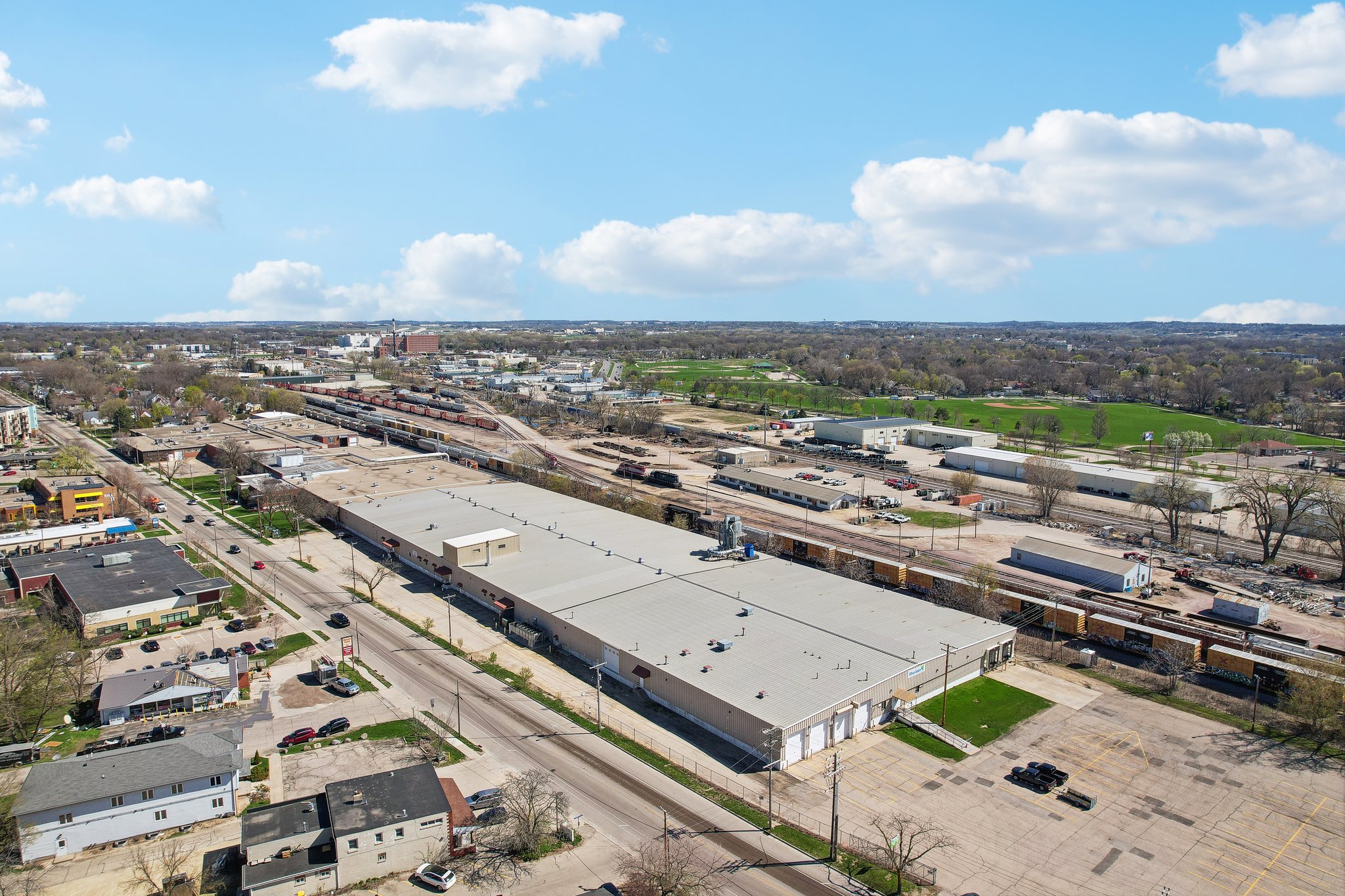 2211 Fordem Ave - Aerial.jpg