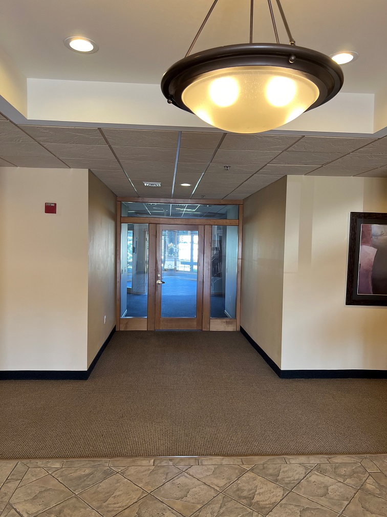 Lobby_small.jpg