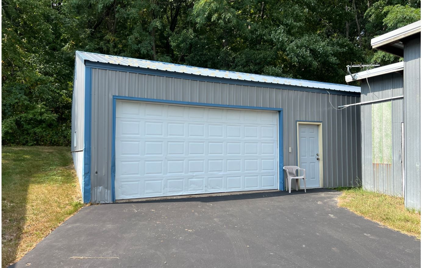 Garage.JPG