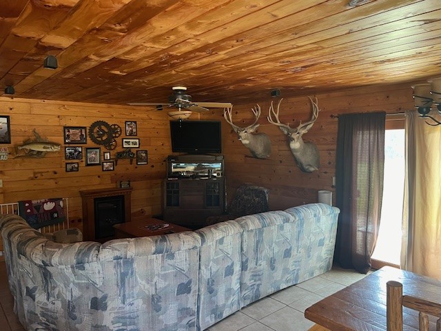 Living Room.jpg