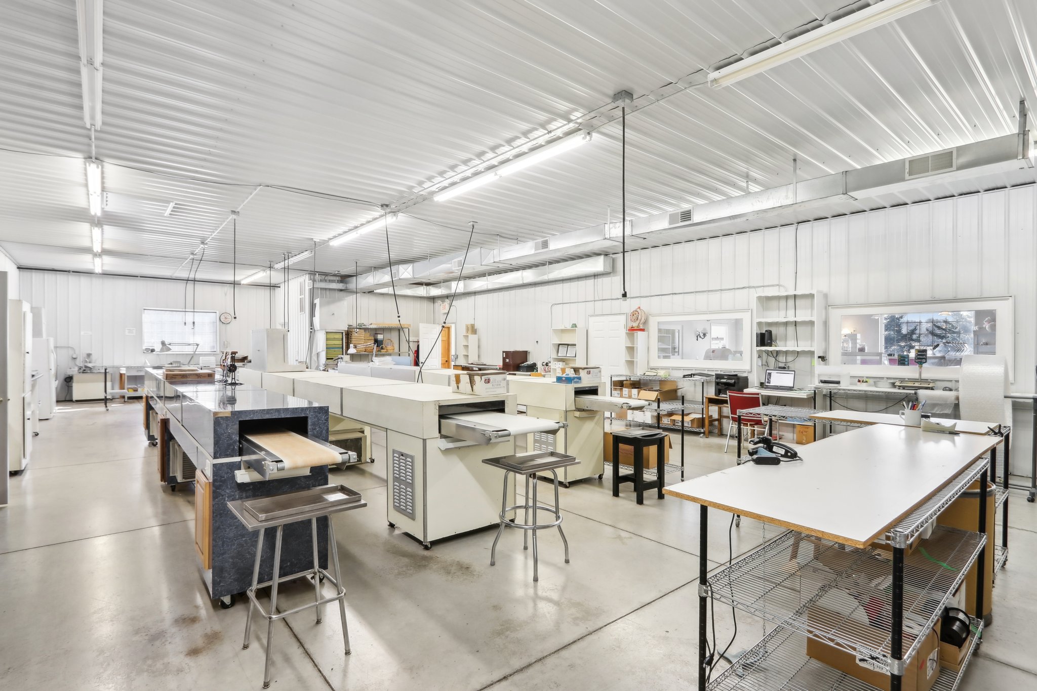 34-web-or-mls-Enterprise Dr-034.jpg