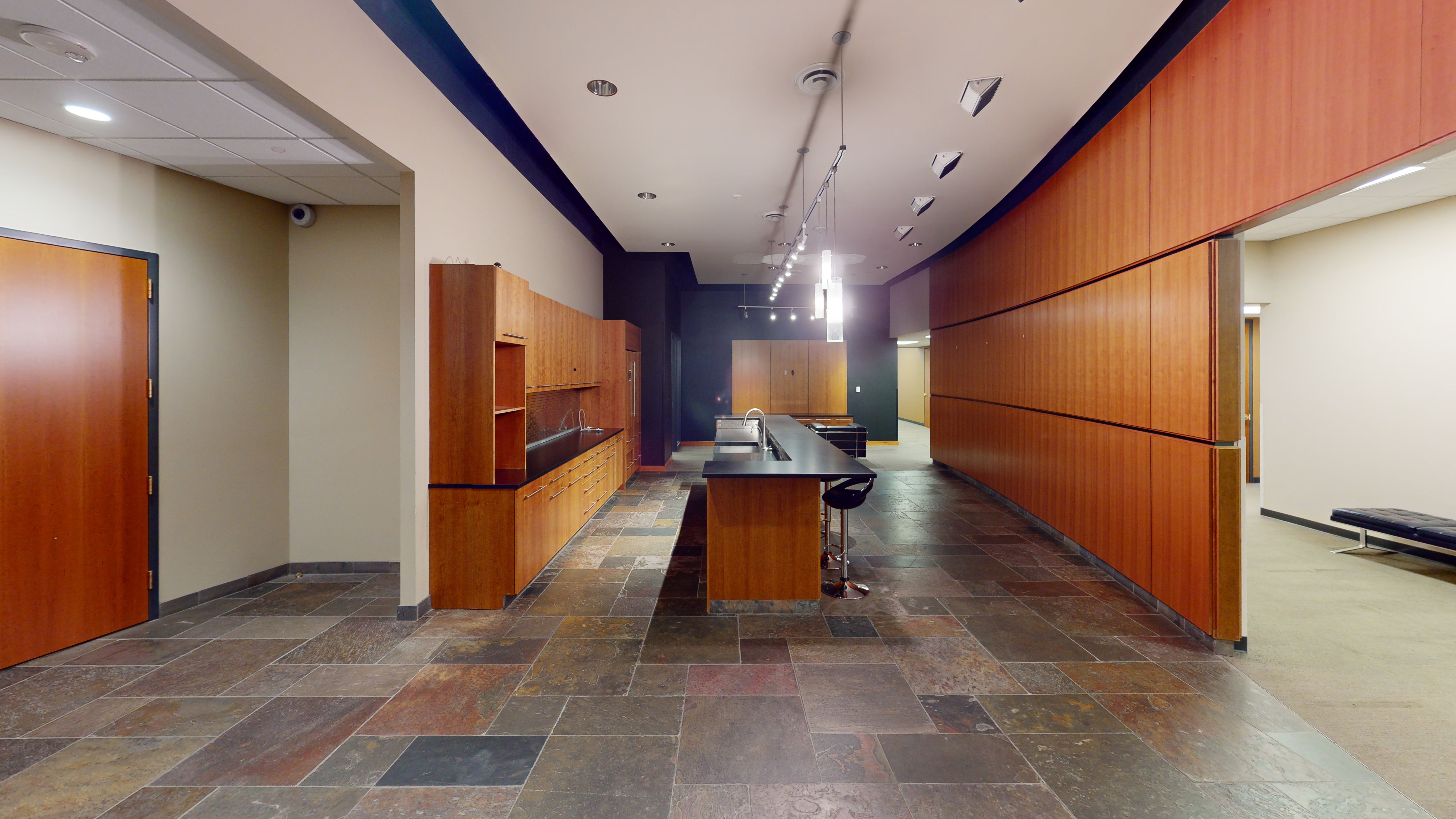 Suite 100 14.jpg