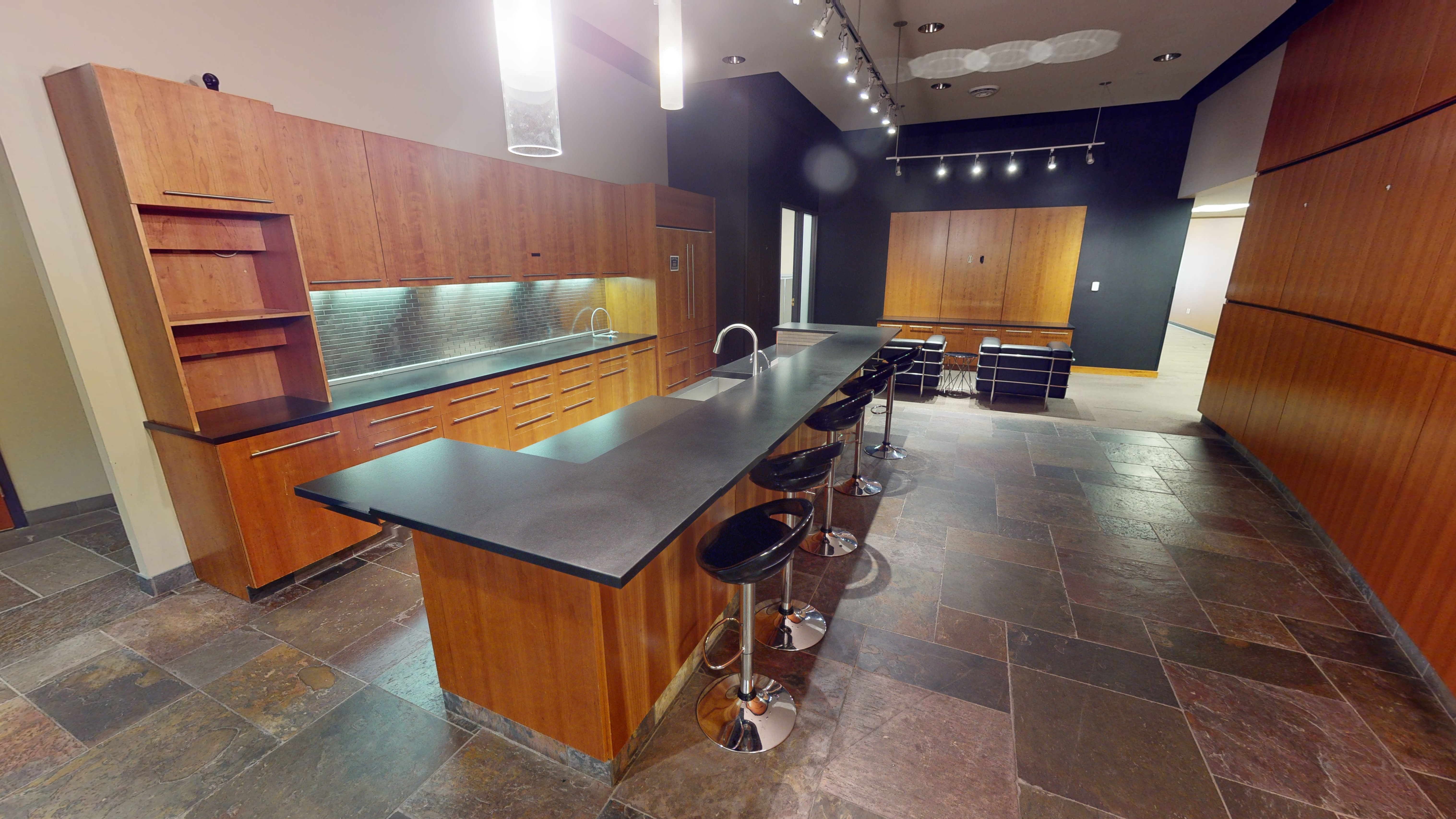 Suite 100 15.jpg