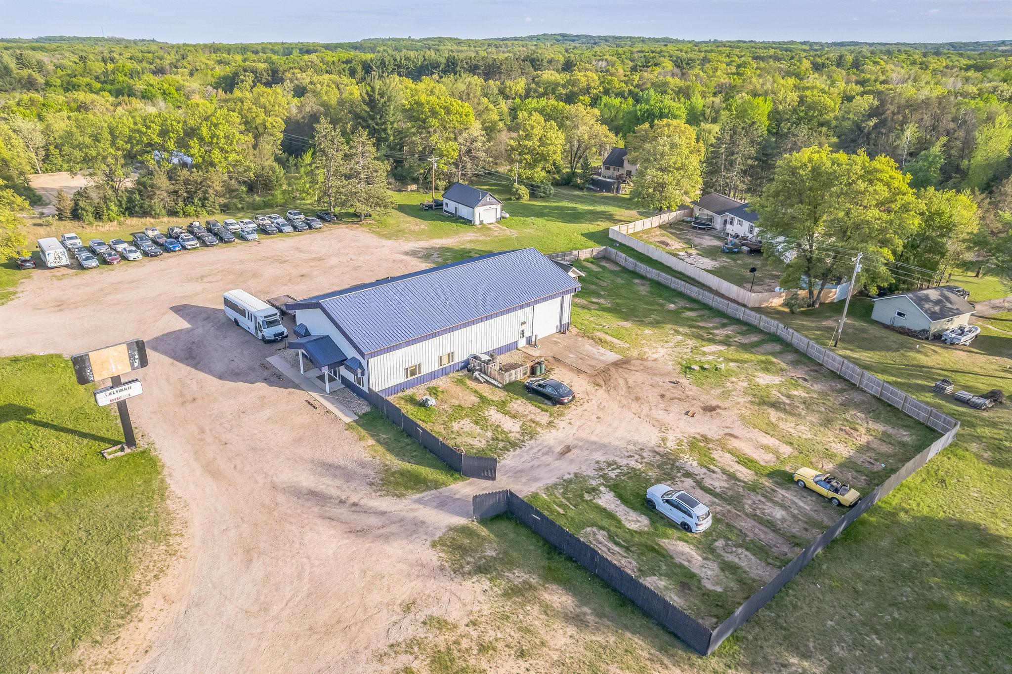 08_N1245_US_Hwy_12_And_16_Lyndon_Station_WI_53944_USA-Exterior-DJI_0903.jpg