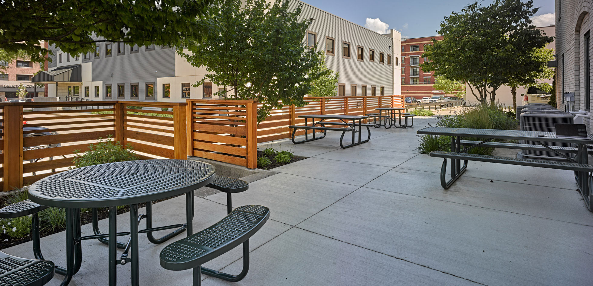 patio 1 1.jpg