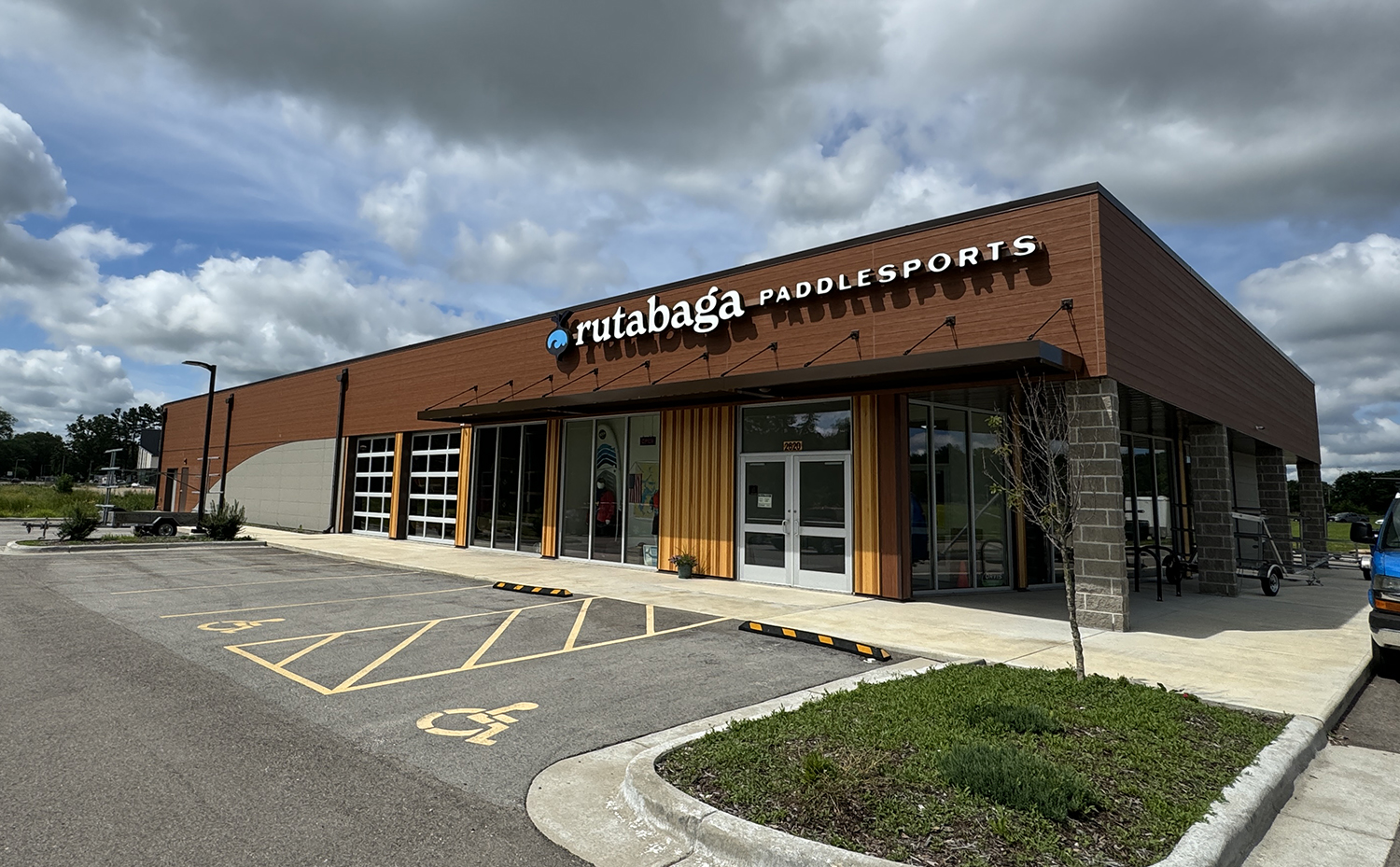Exterior 2.jpg