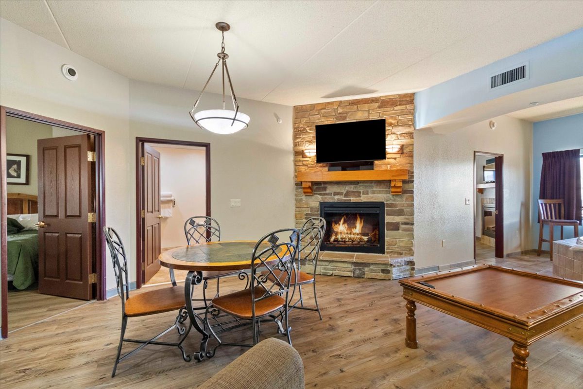 05-2411 River Rd Unit 2344-234_4286.jpg