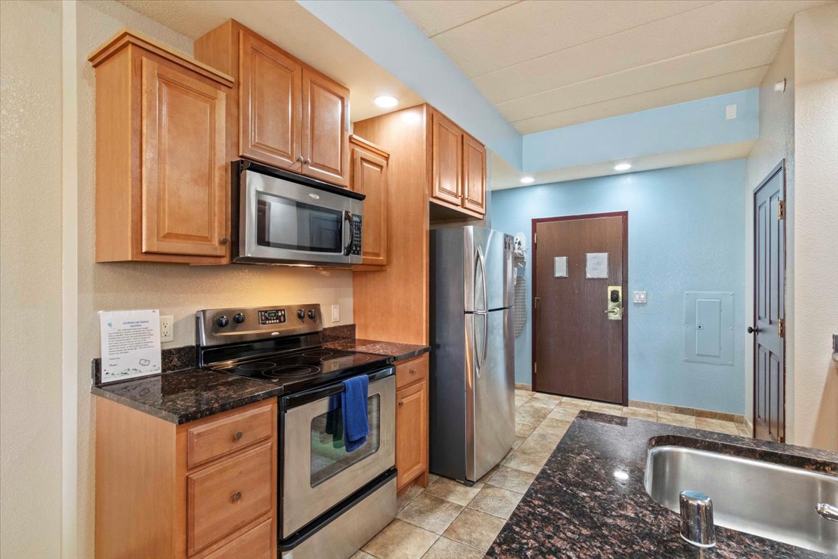 12-2411 River Rd Unit 2344-234_4307.jpg