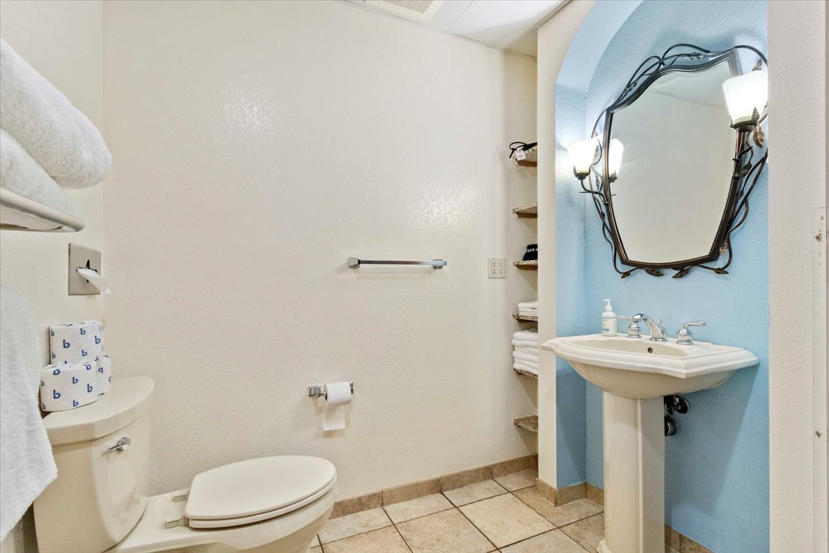 21-2411 River Rd Unit 2344-234_4334.jpg