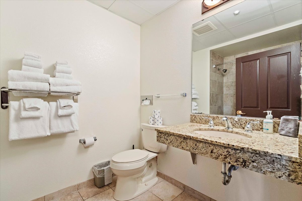 29-2411 River Rd Unit 2344-234_4358.jpg