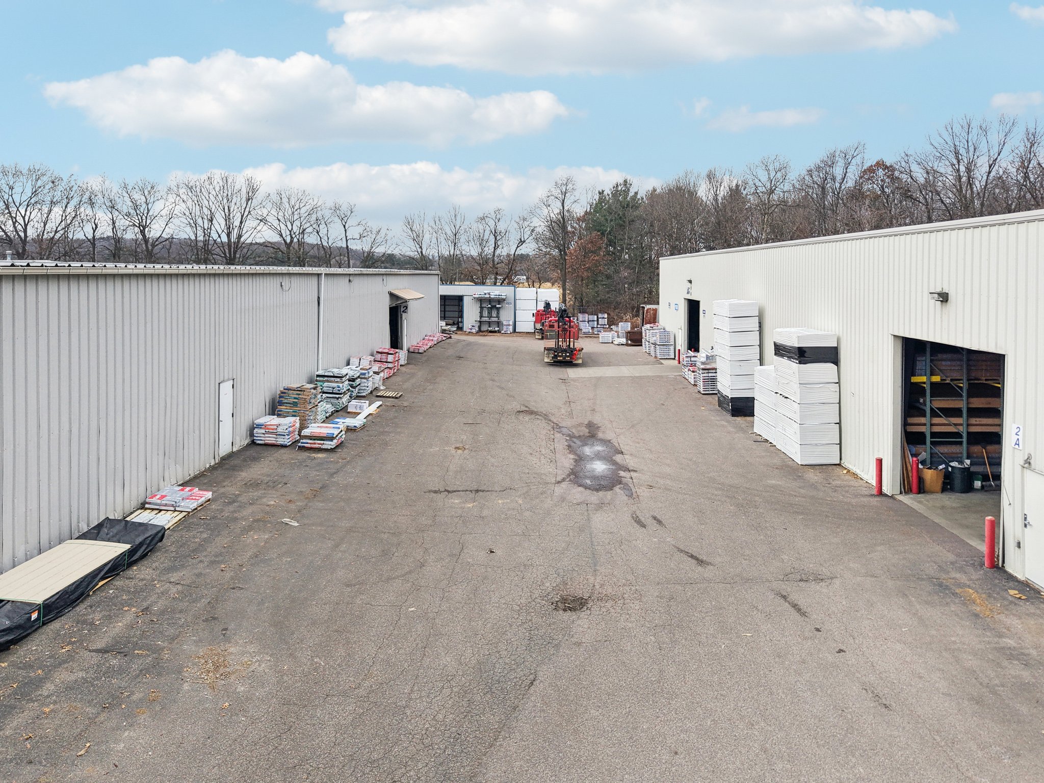 E10620 WI-33 Warehouse 4.jpg