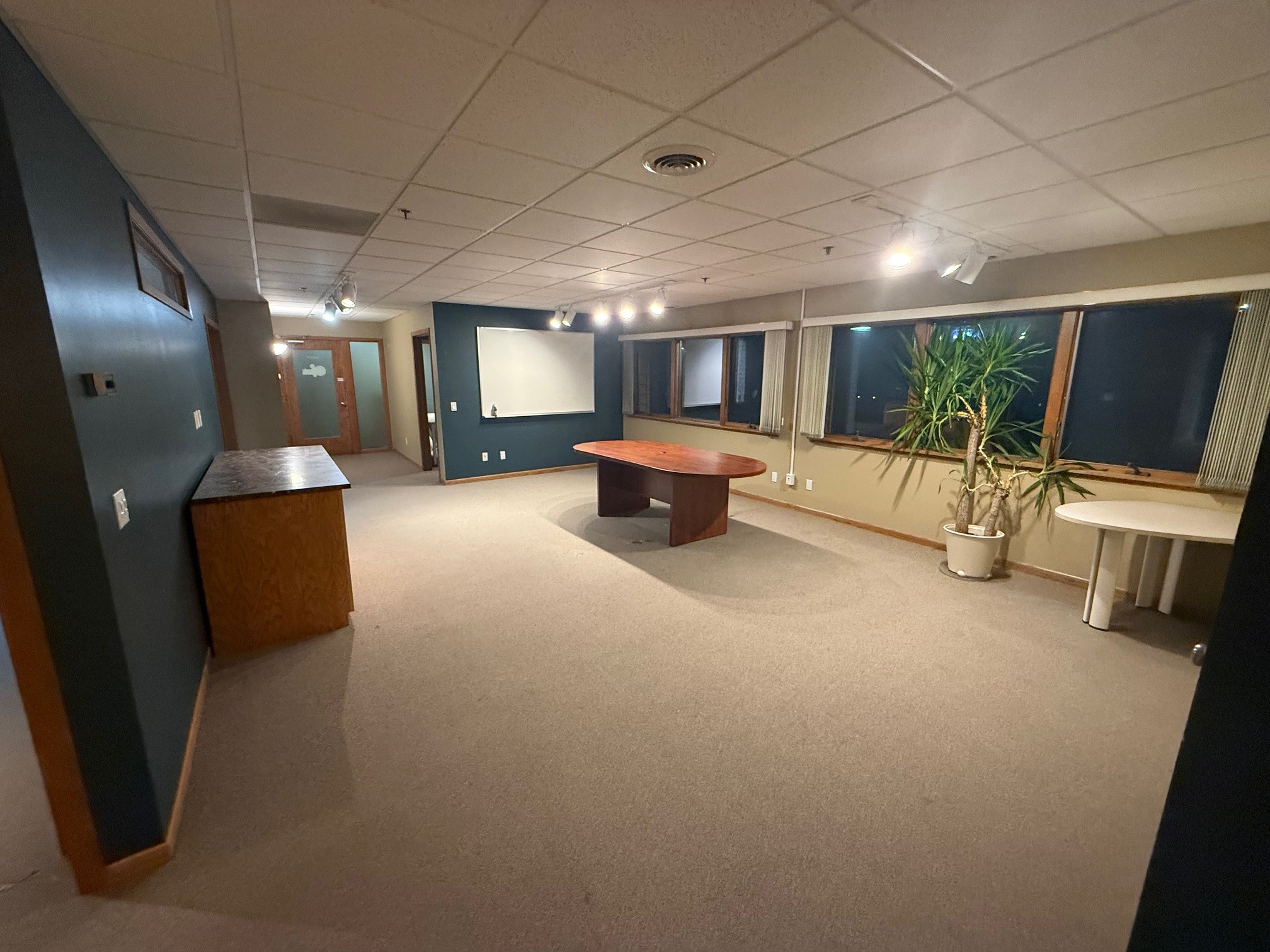 Main Open Area between Offices.jpg