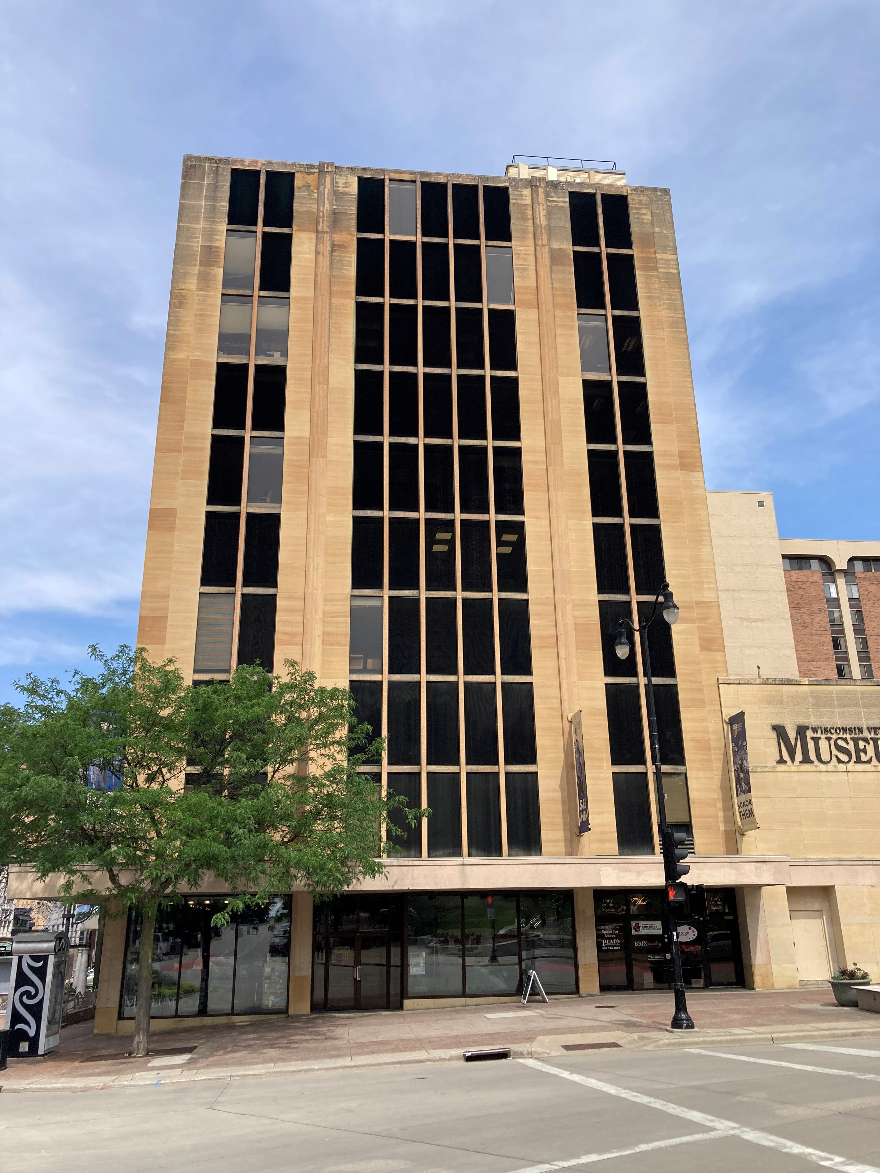 30 W Mifflin St - Pic 1.jpg