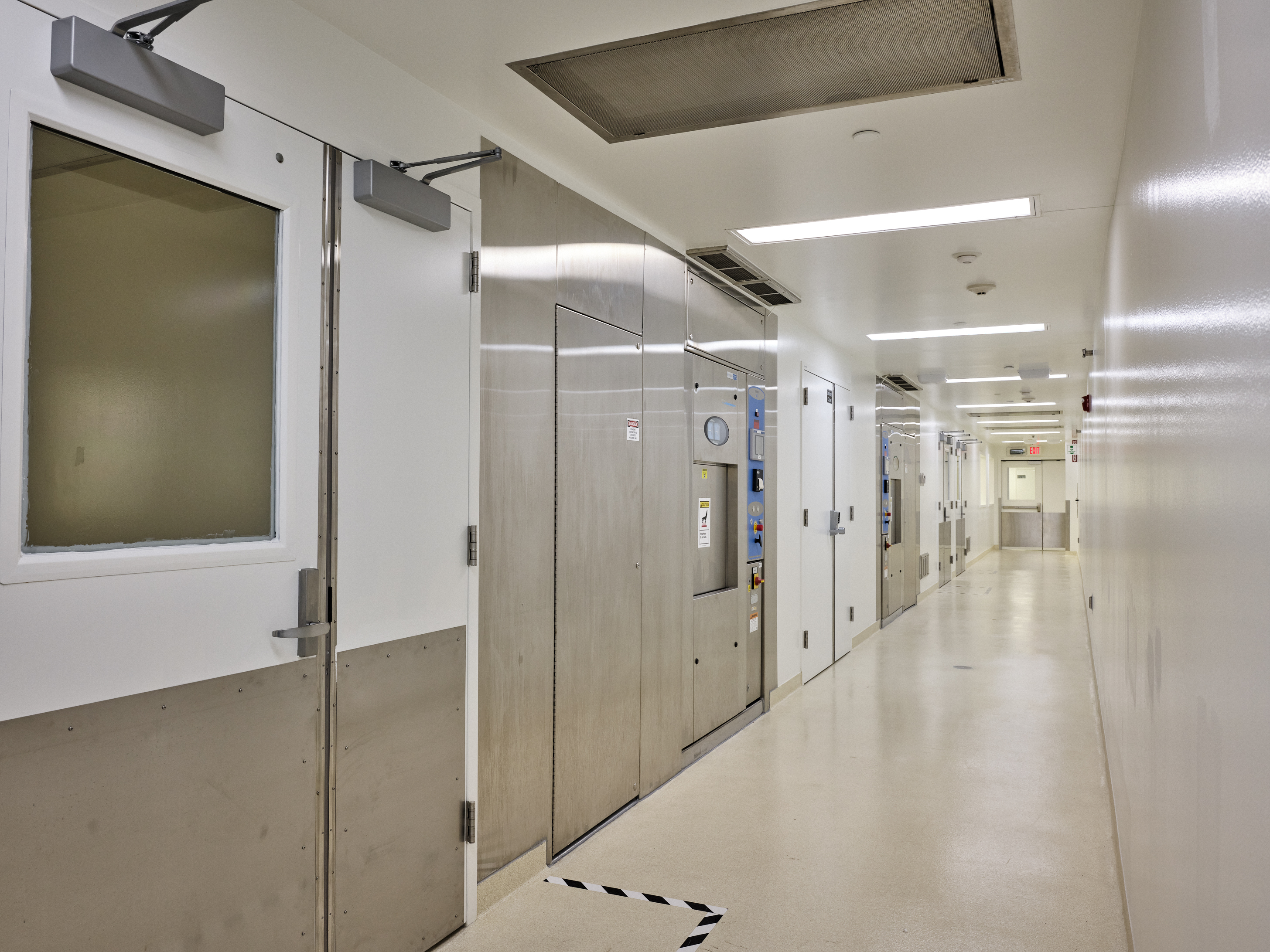 URP 535_Clean Room Corridor  C autoclaves.jpg