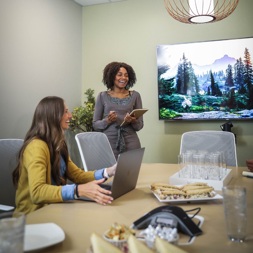 00649 --2020jun-3485-LMAD-WP-interiors-gather-01-meeting-catered-2-digital_ccexpress.jpeg