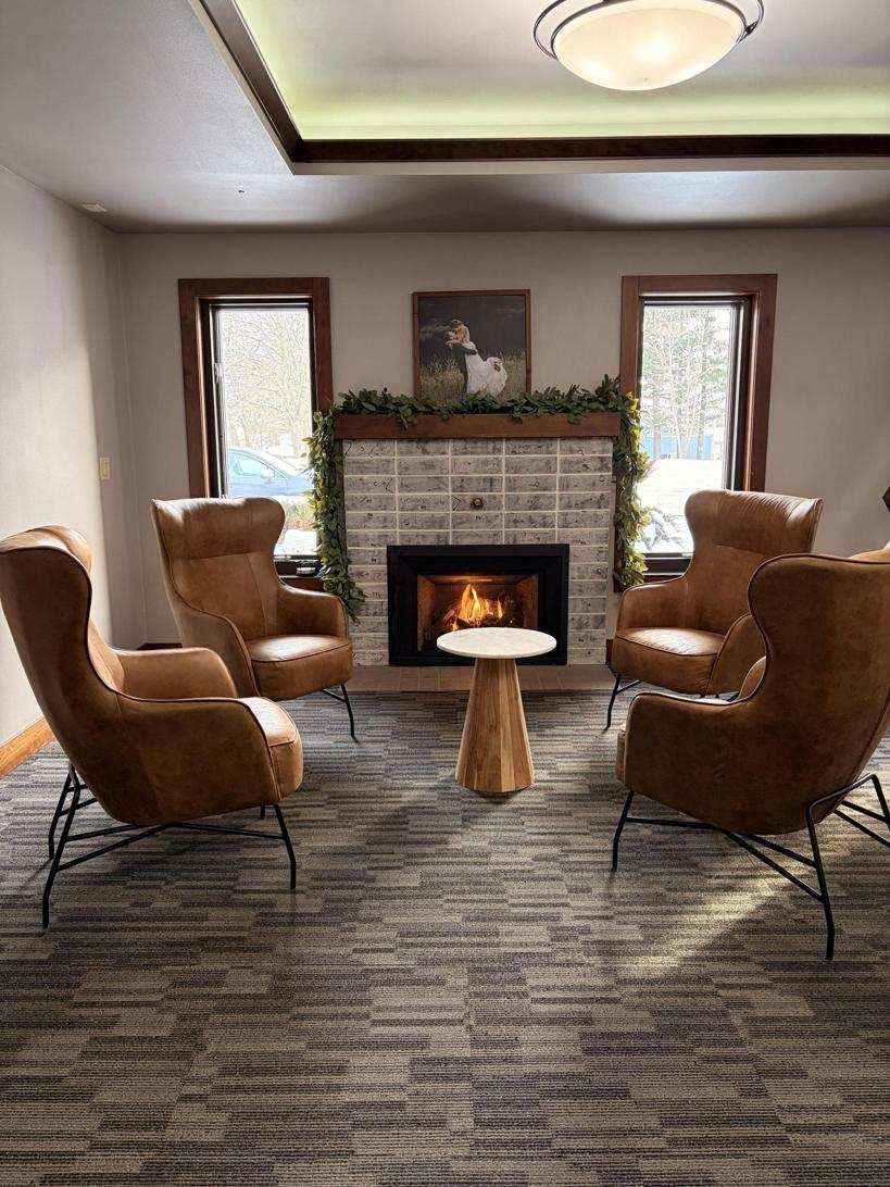 07fireplace and seating.jpg