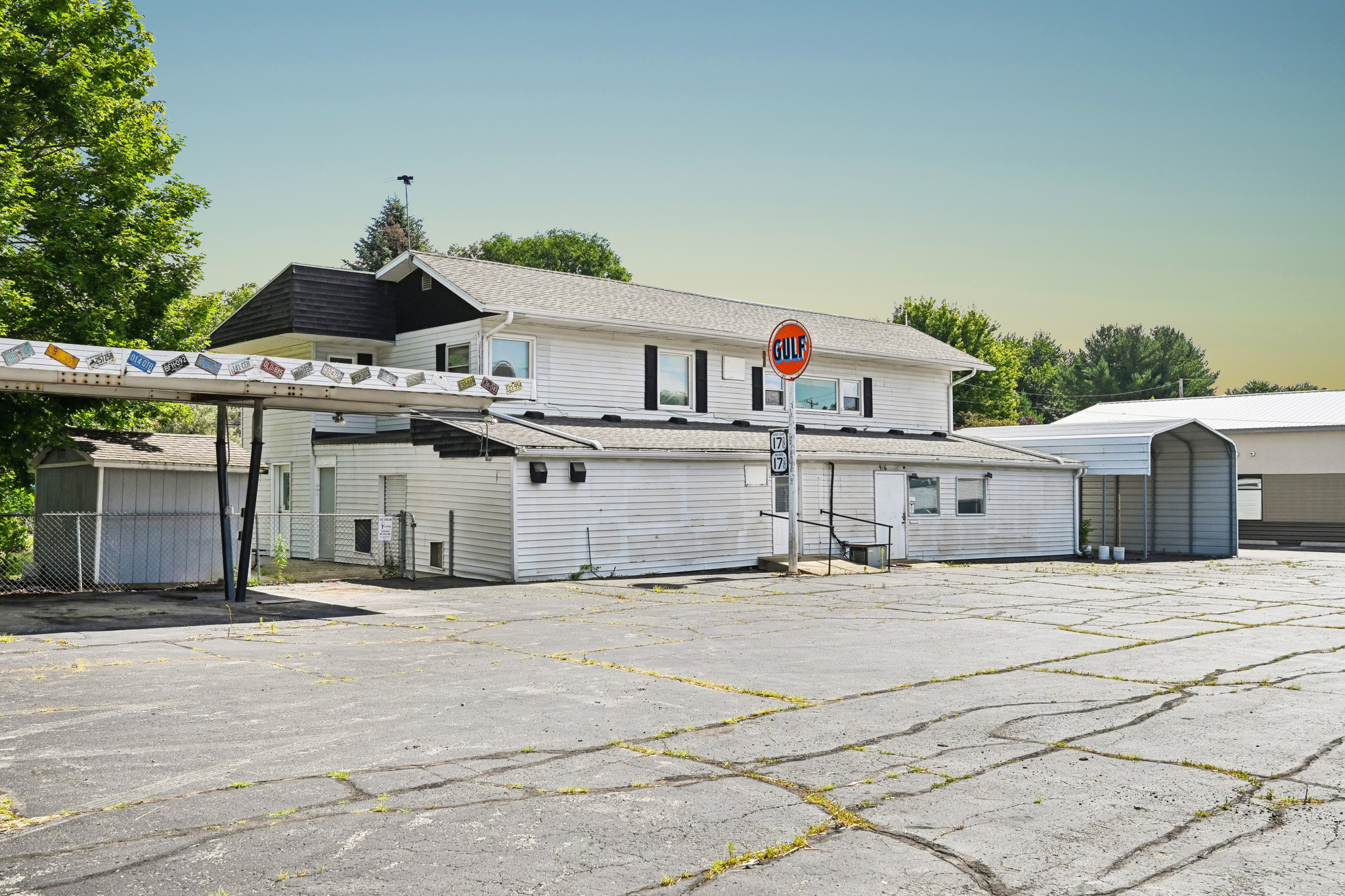 Big Bar Sideview.jpg