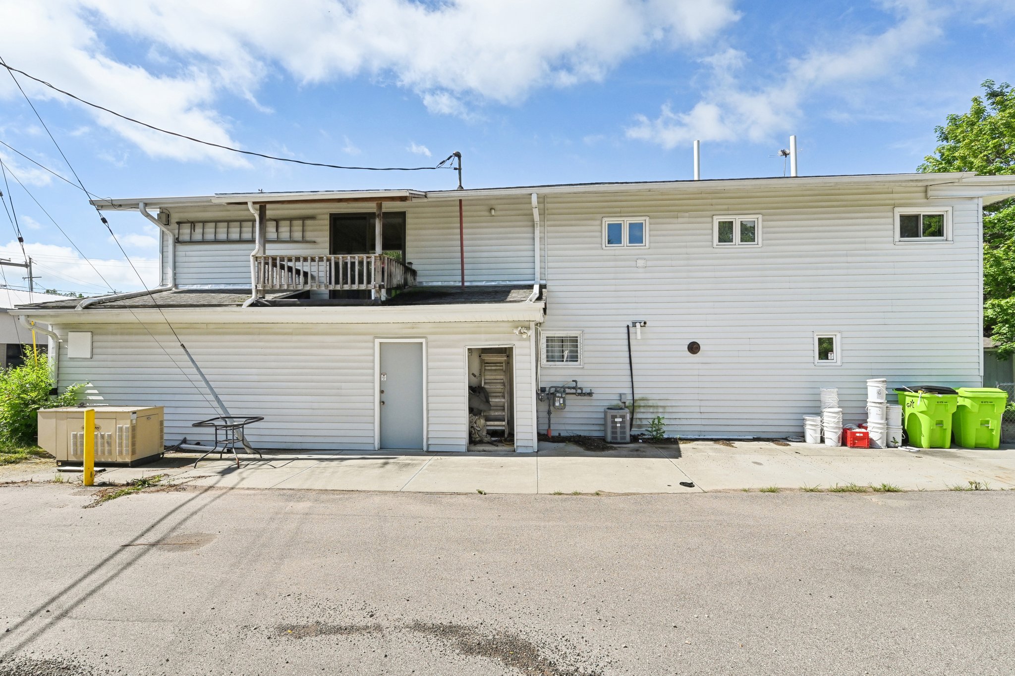 1-web-or-mls-Madison Ave-001.jpg