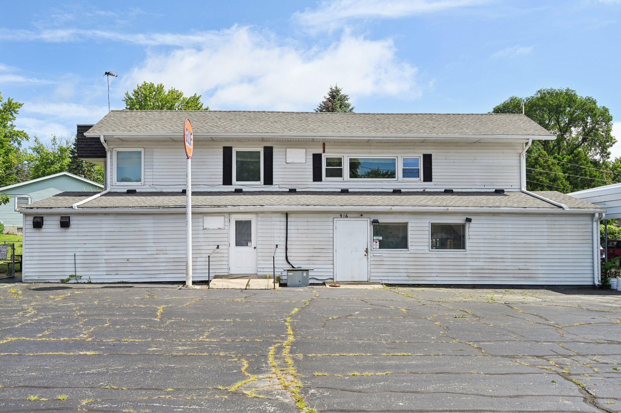 9-web-or-mls-Madison Ave-009.jpg