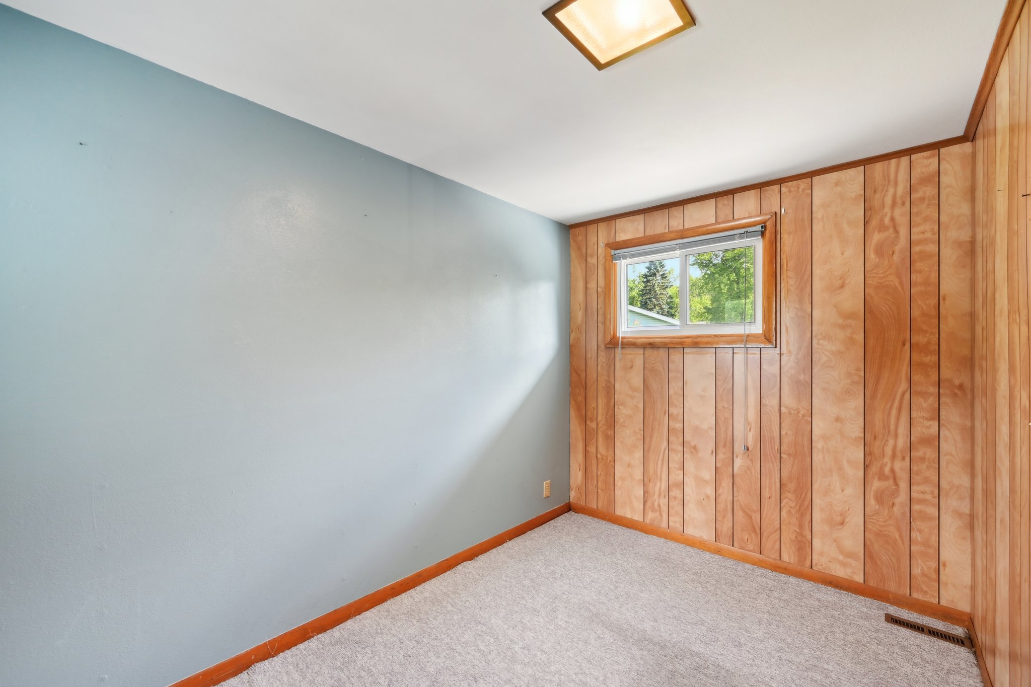 21-web-or-mls-Madison Ave-021.jpg