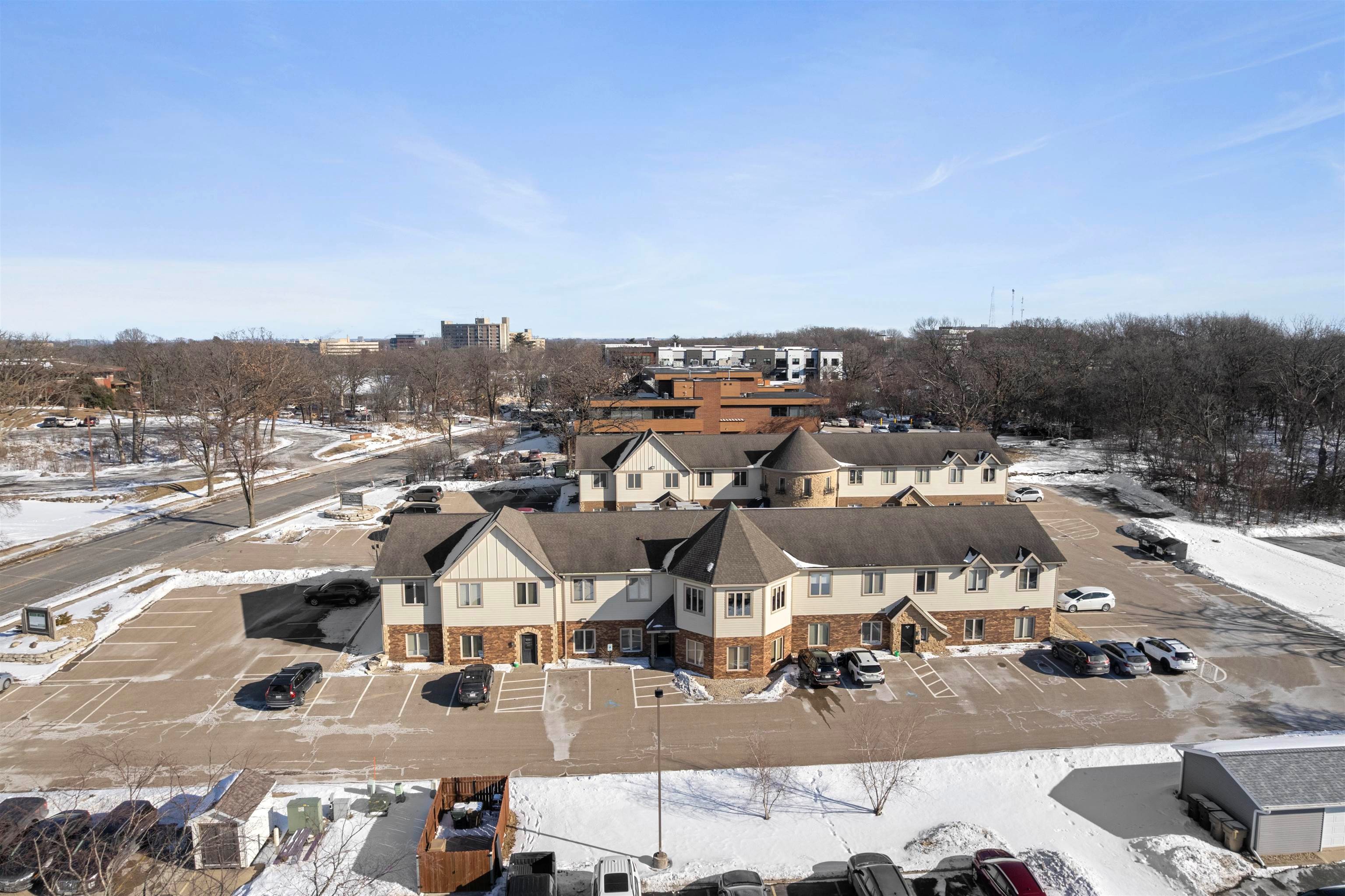 6525 Grand Teton Plaza.jpg