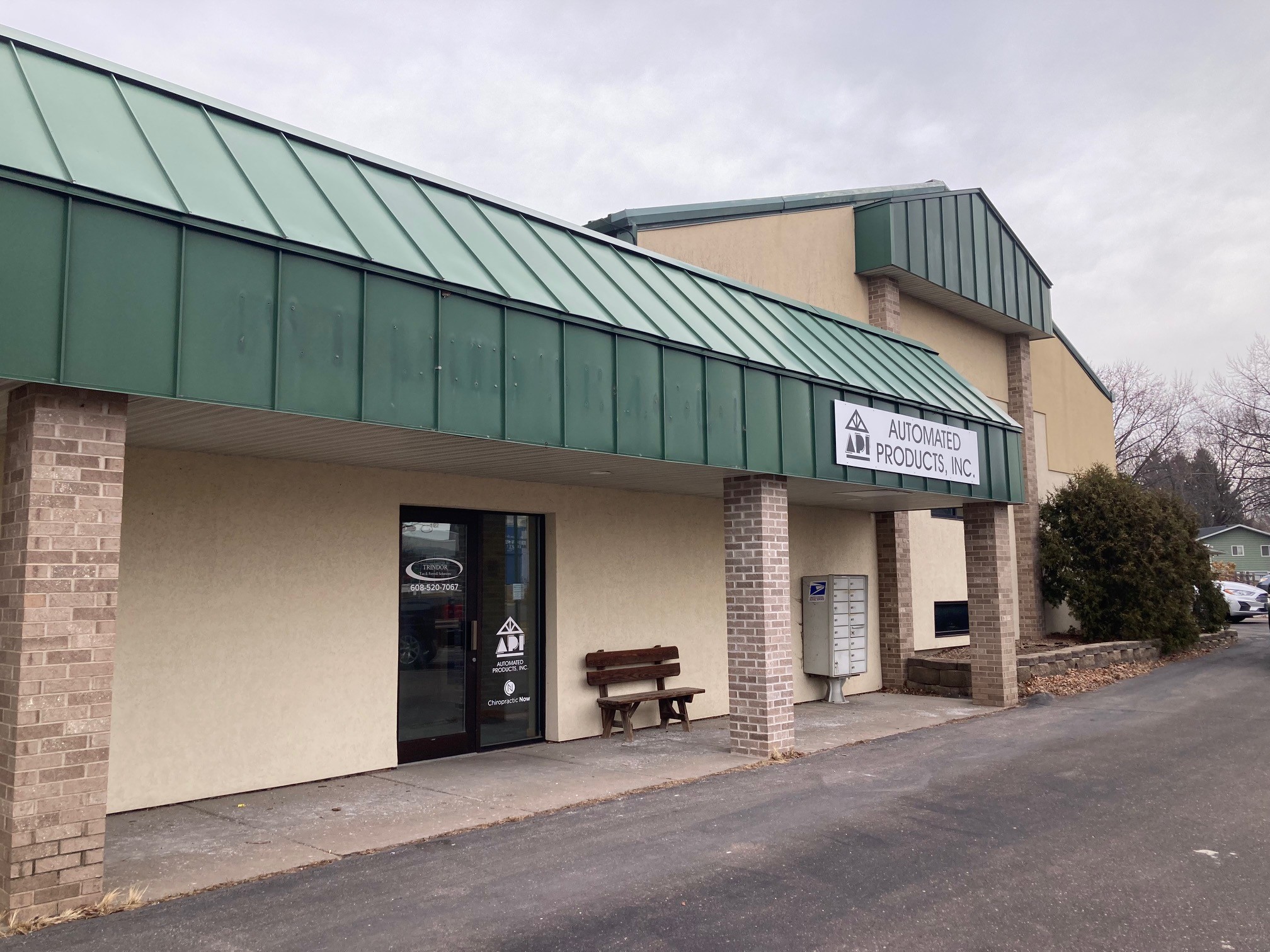 600 W Verona Ave - Pic 3.jpg