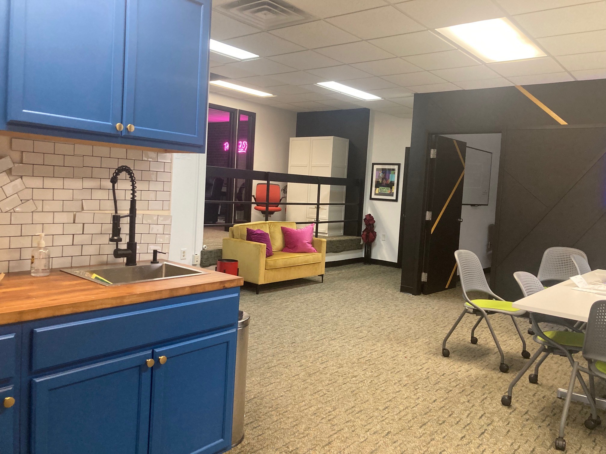 306 E. Wilson St - Pic 2.jpg