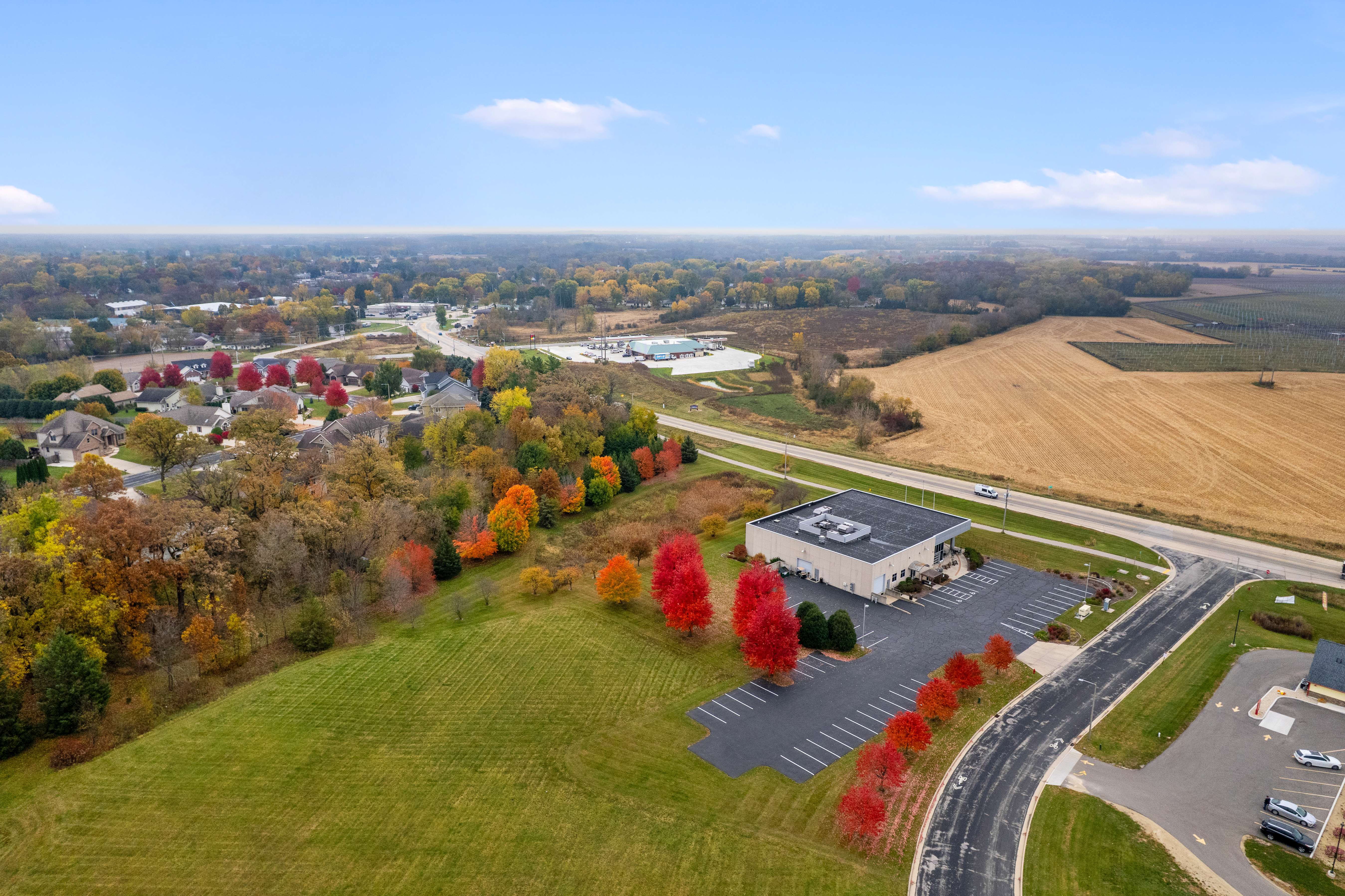 600 Kenseth Way, Cambridge, WI-40 1-edium drone 2.jpg