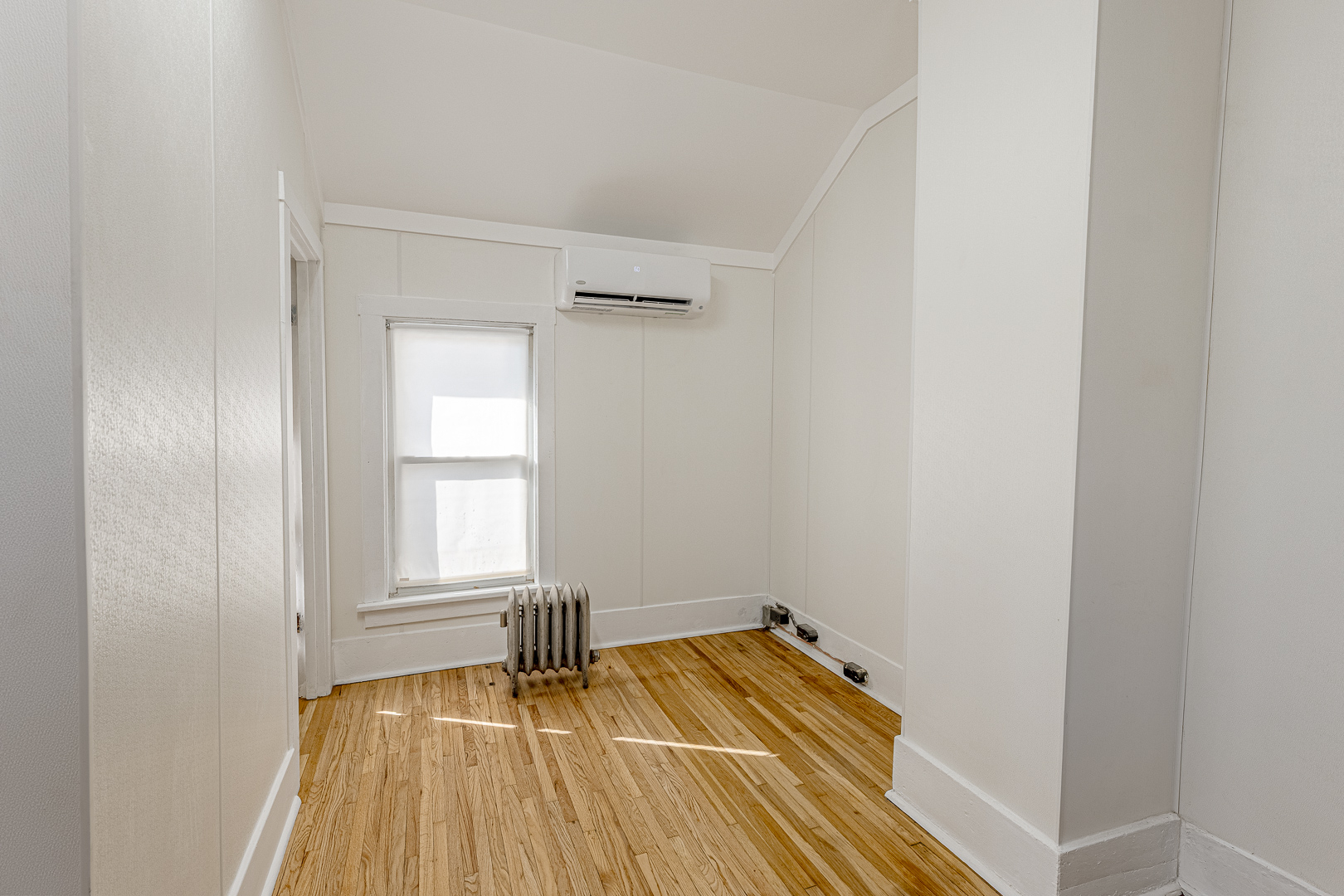 127 W Main St-44.jpg