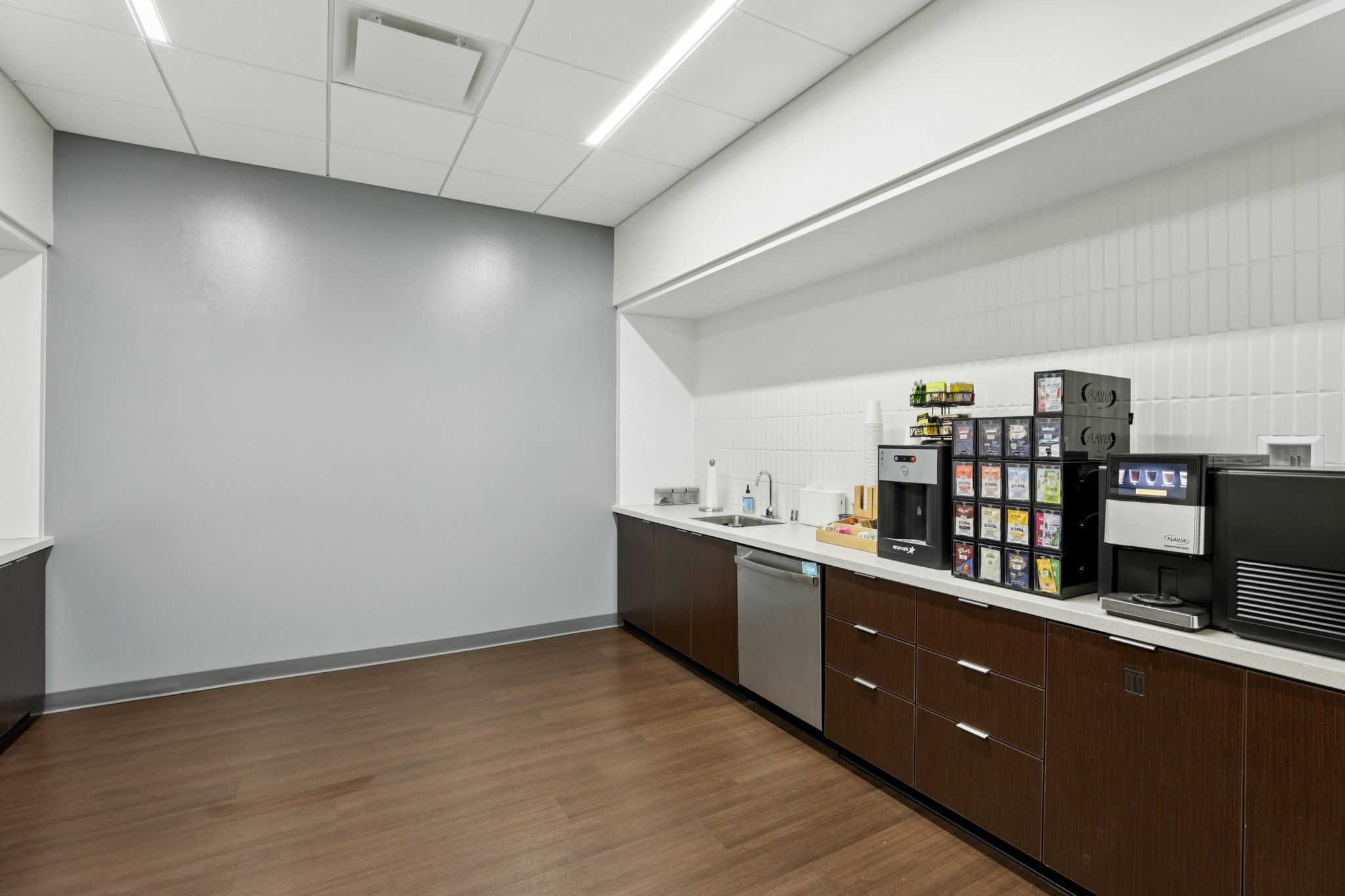 Innovate Ln-InSuite Kitchenette.jpg