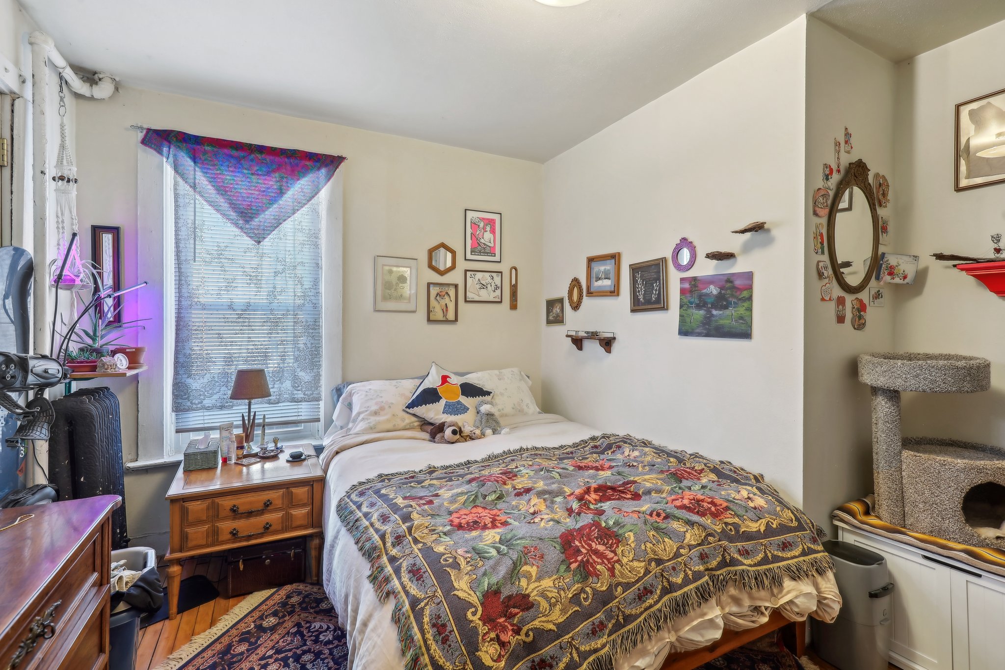 17-web-or-mls-E Johnson St-017.jpg