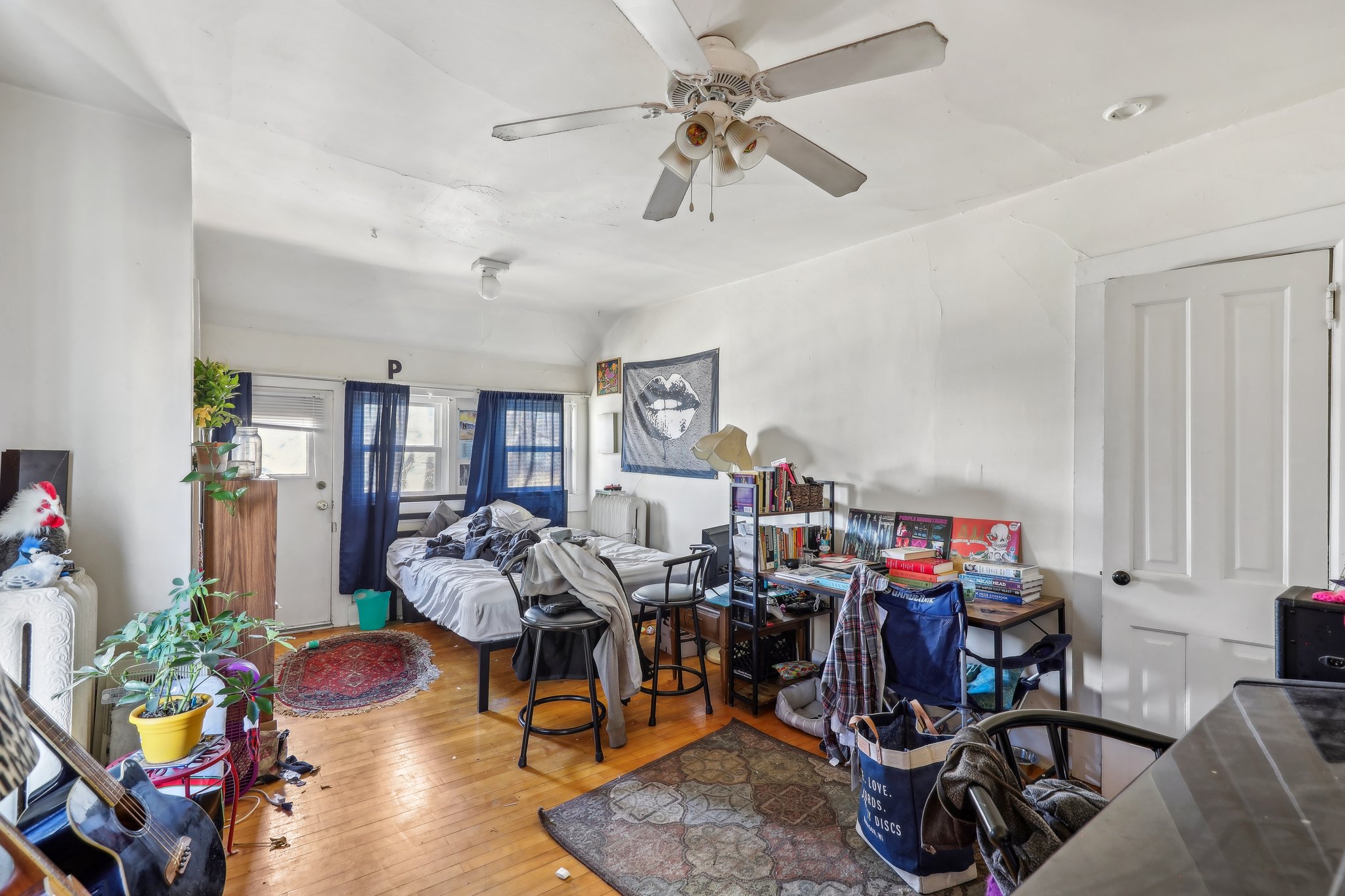 25-web-or-mls-E Johnson St-025.jpg