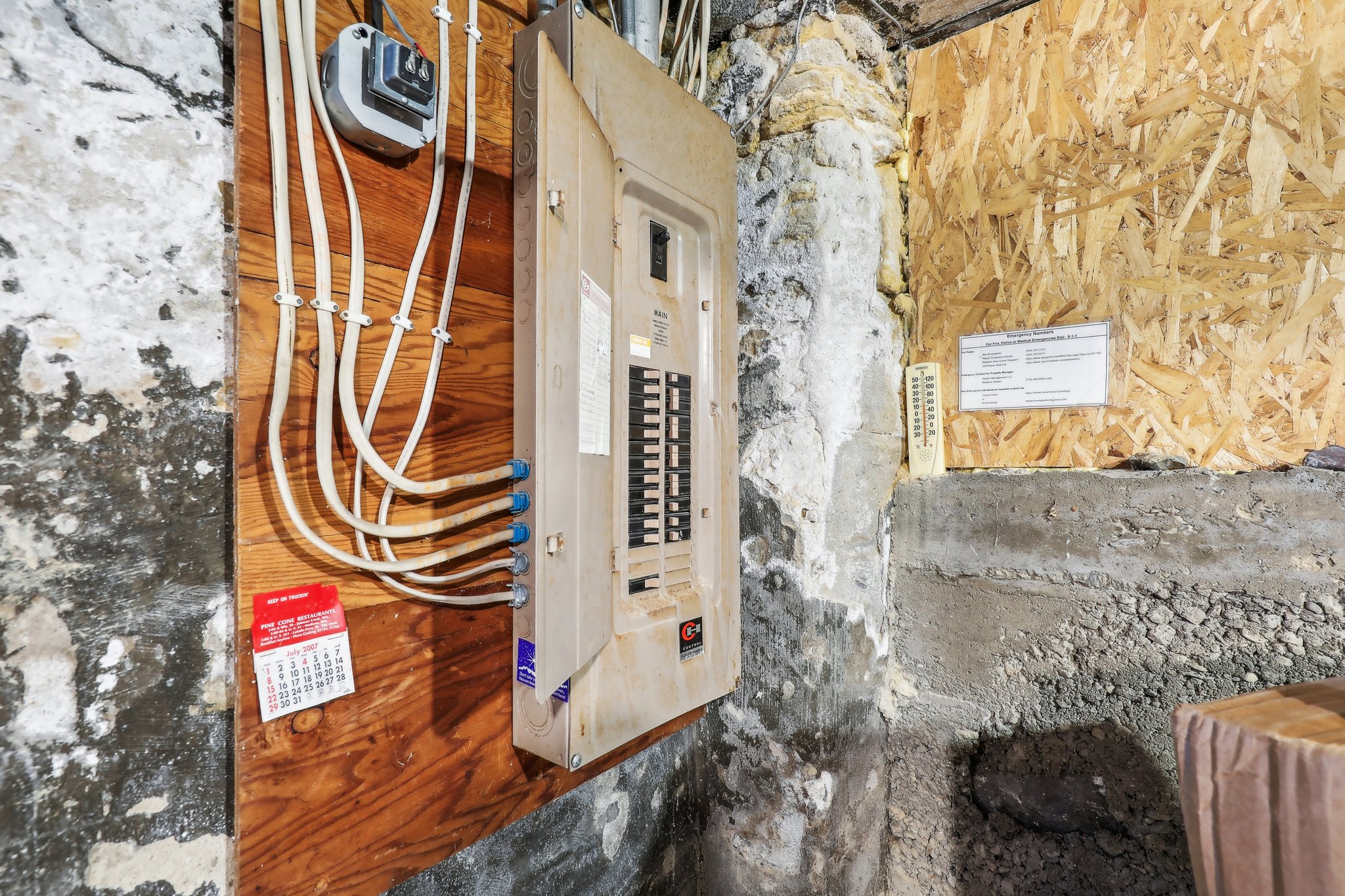 32-web-or-mls-E Johnson St-032.jpg