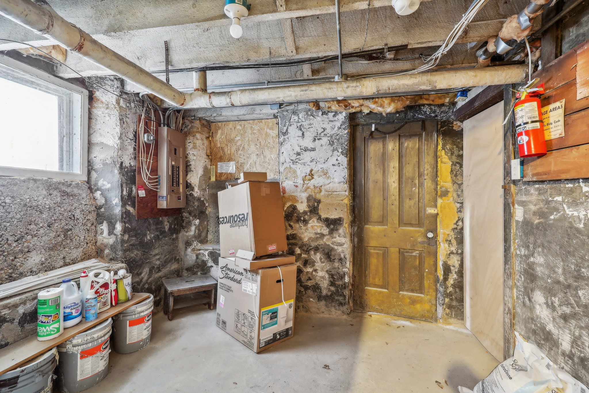 26-web-or-mls-E Johnson St-026.jpg