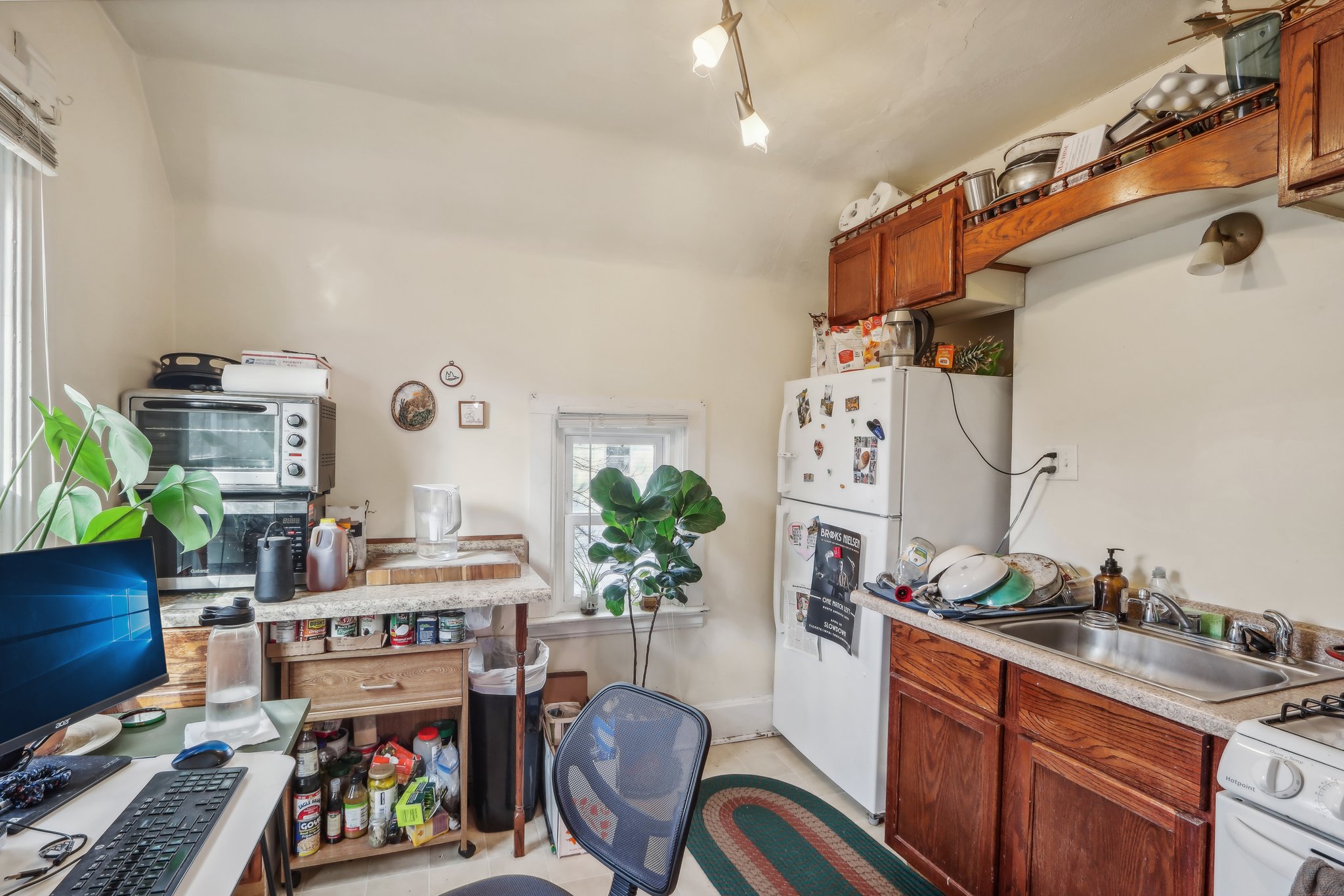 1-web-or-mls-E Johnson St-001.jpg