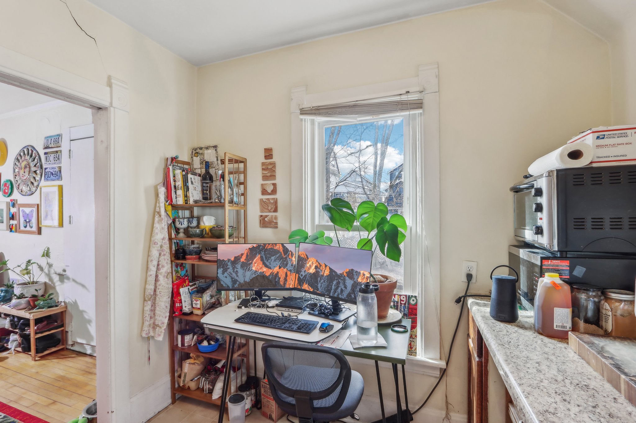 4-web-or-mls-E Johnson St-004.jpg