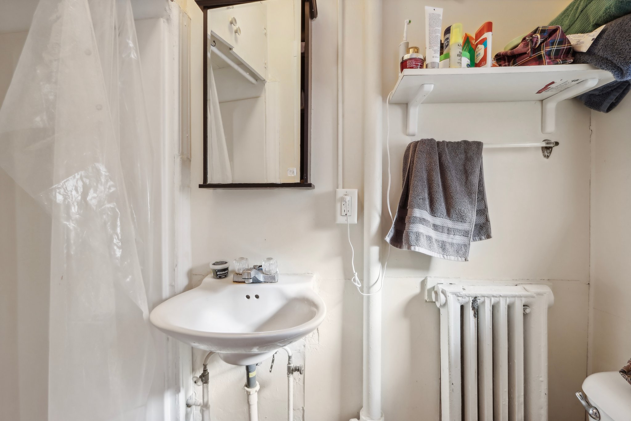 8-web-or-mls-E Johnson St-008.jpg