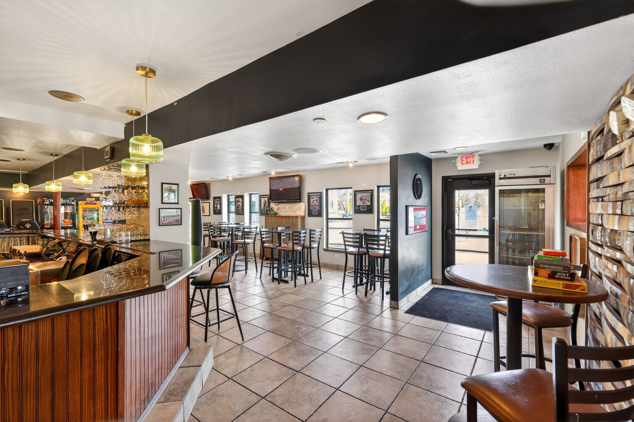 Bar 1st Floor35a9150.jpg