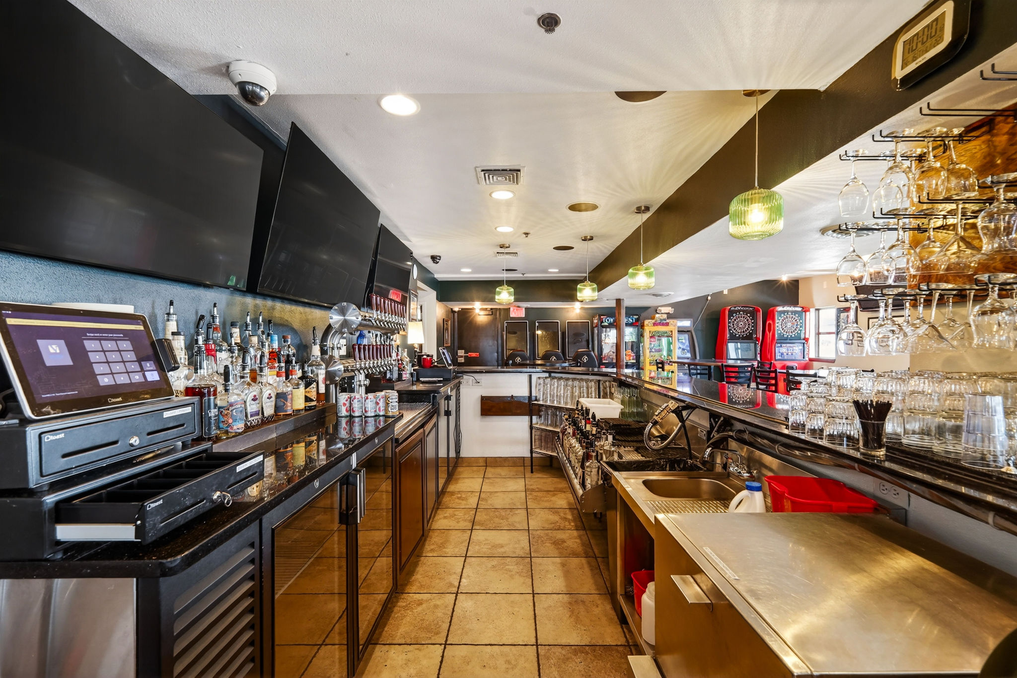 Bar 1st Floor45a9153.jpg