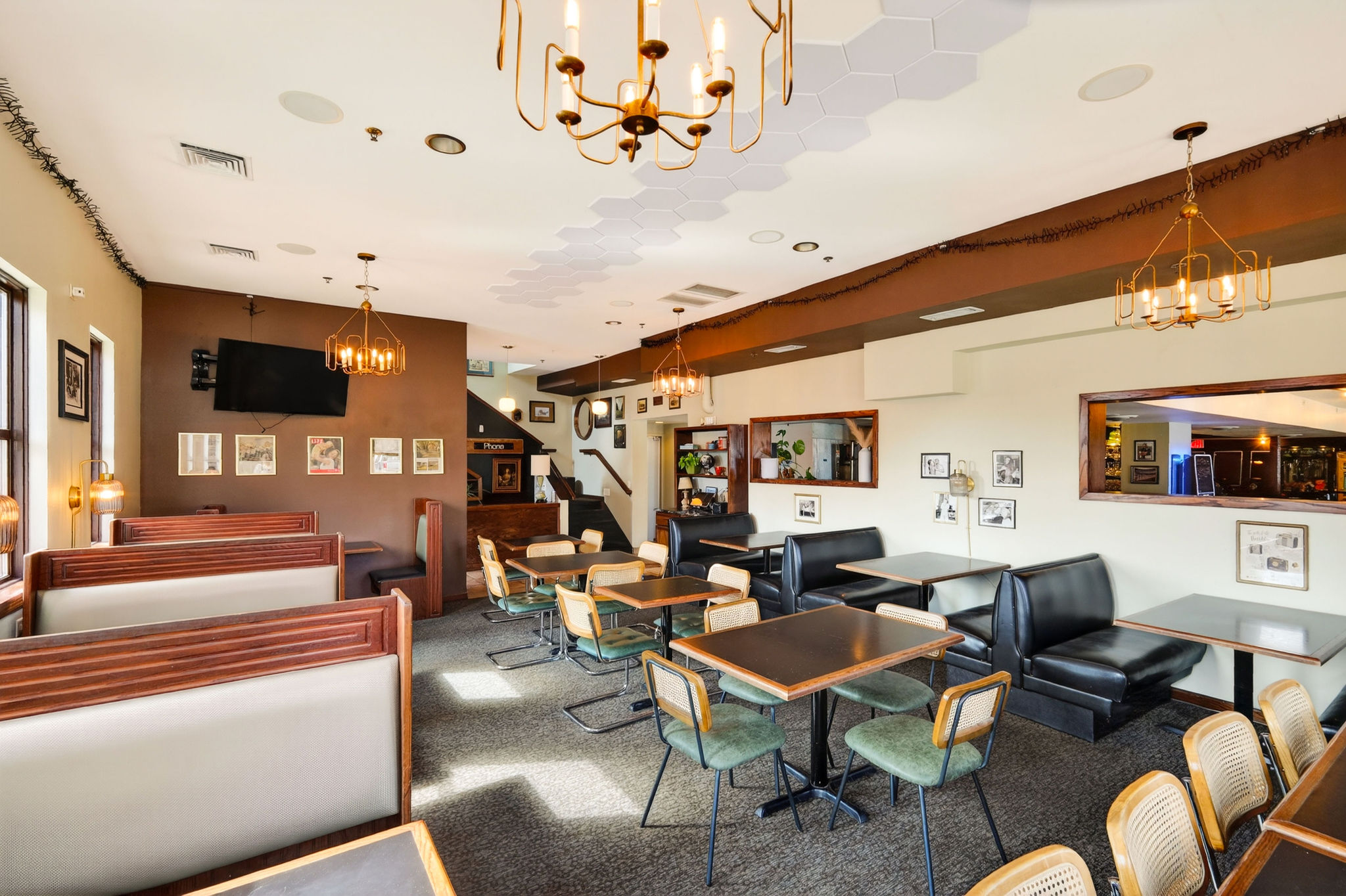 Bar 1st Floor75a9189.jpg