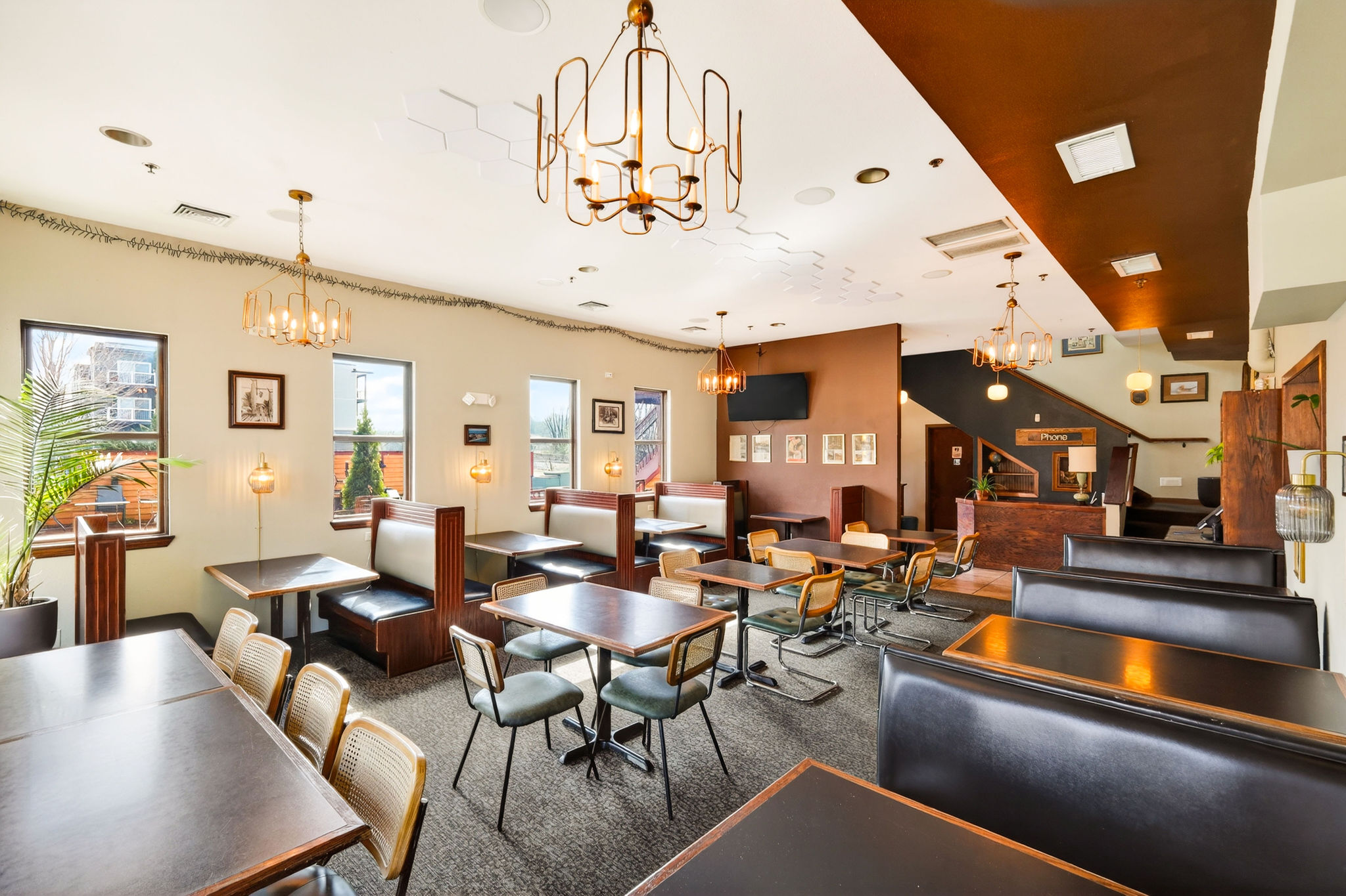 Bar 1st Floor85a9193.jpg