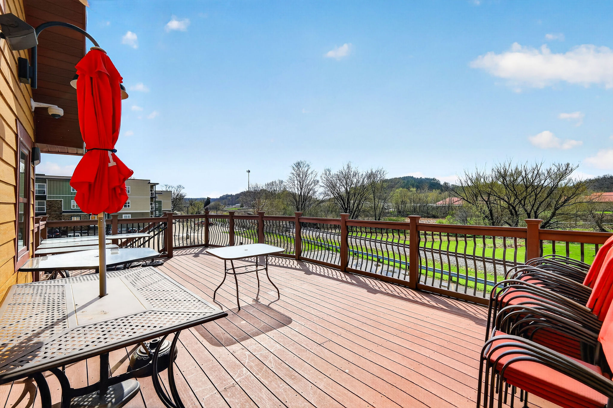 Seating 2nd Floor15A9207.jpg