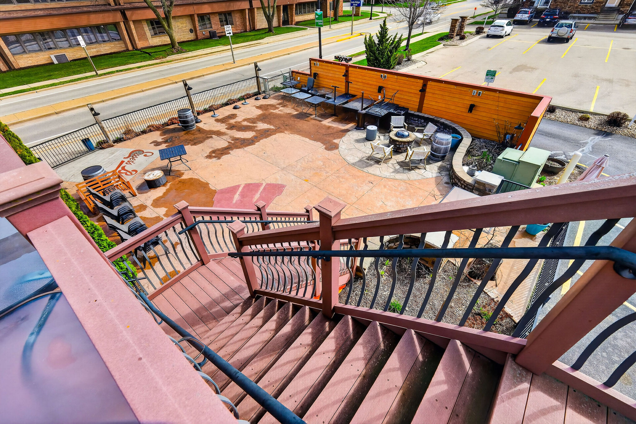 Seating 2nd Floor35A9216.jpg